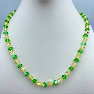 Stunning Hand Knotted Swarovski Crystal Necklace Green Yellow Gold Tone 19” Long